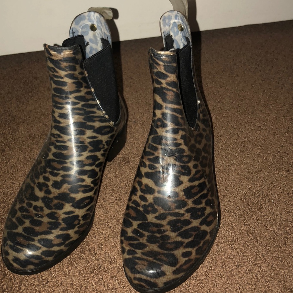 Sam eledman rain boots